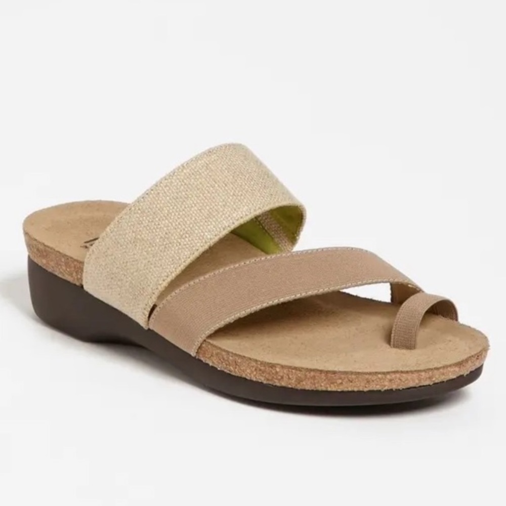 Munro Aries Sandal Size 8N New $129